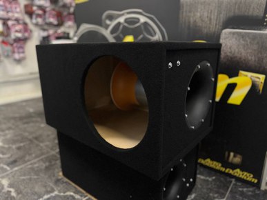 Короб 115 литров под 15" на 200 трубе F18