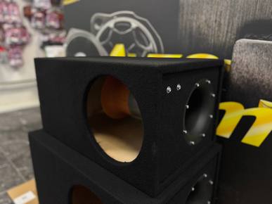 Короб 70 литров под 12" на 160 трубе F18