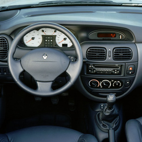 Intro RFR-N06 Переходная рамка Renault Megane